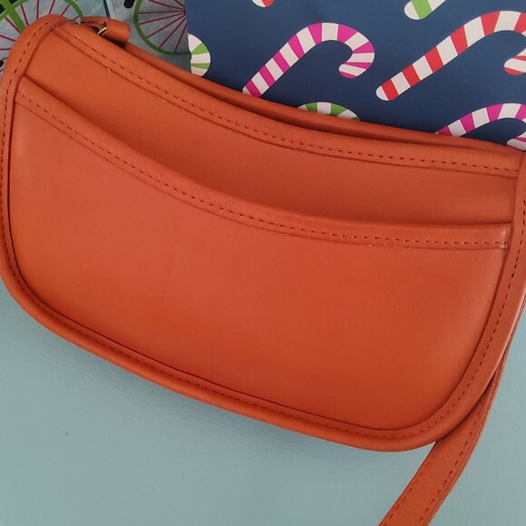 Vintage Coach Wendie Crossbody Handbag 9031 in Tangerine Rare Color + Hangtag - Picture 1 of 9